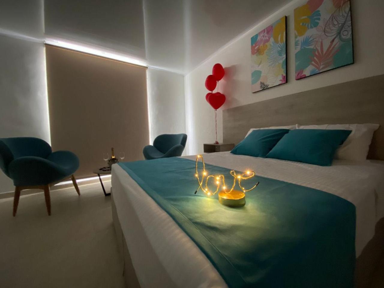 Hotel Inara 吉拉尔多特 外观 照片